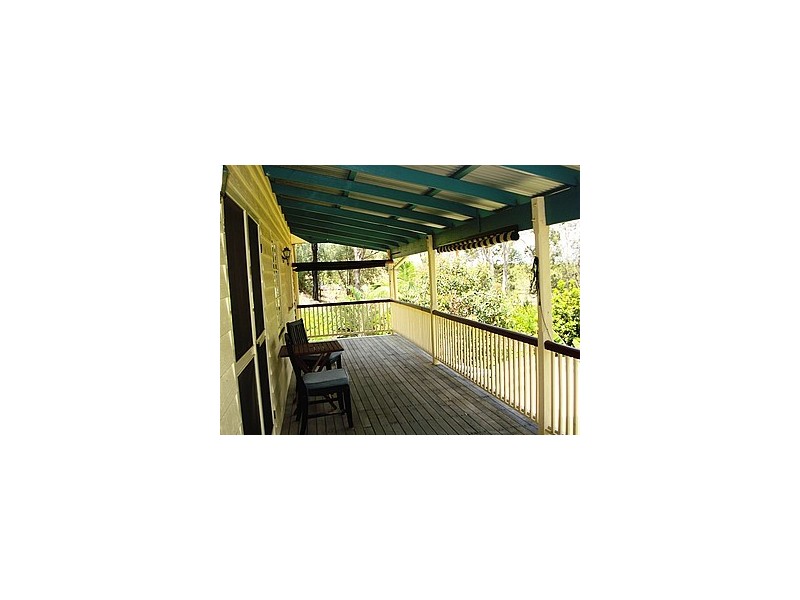 66 Charles Terrace, Macleay Island QLD 4184