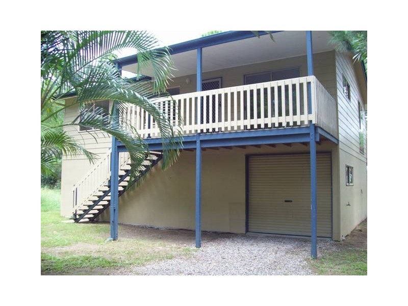 169 High Central Road, Macleay Island QLD 4184
