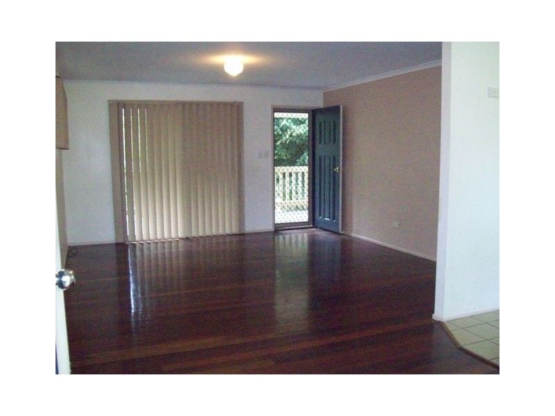 169 High Central Road, Macleay Island QLD 4184