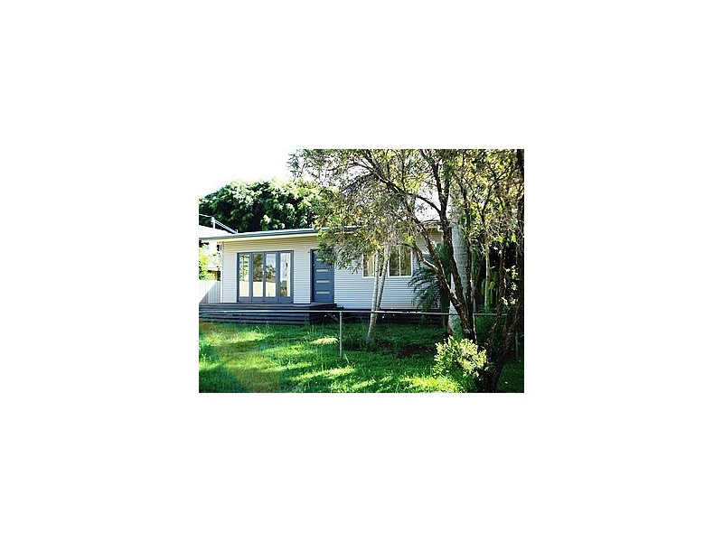 26 Leonie Crescent, Lamb Island QLD 4184