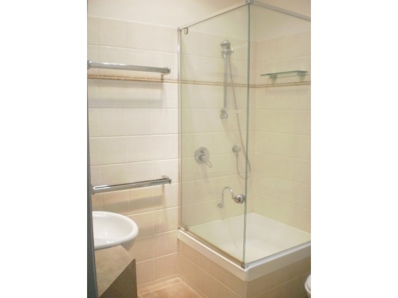 3 JUNE PARADE, Lamb Island QLD 4184