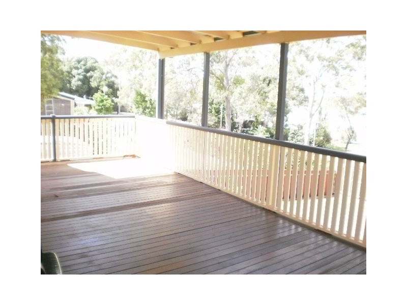 3 JUNE PARADE, Lamb Island QLD 4184