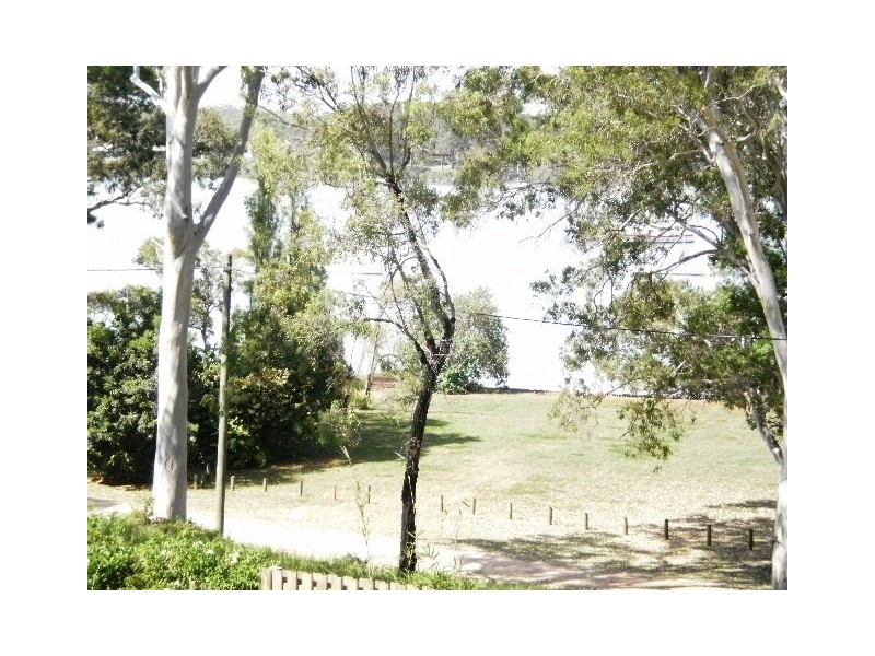 3 JUNE PARADE, Lamb Island QLD 4184