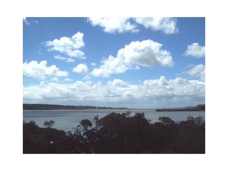 58-60 Timothy Street, Macleay Island QLD 4184