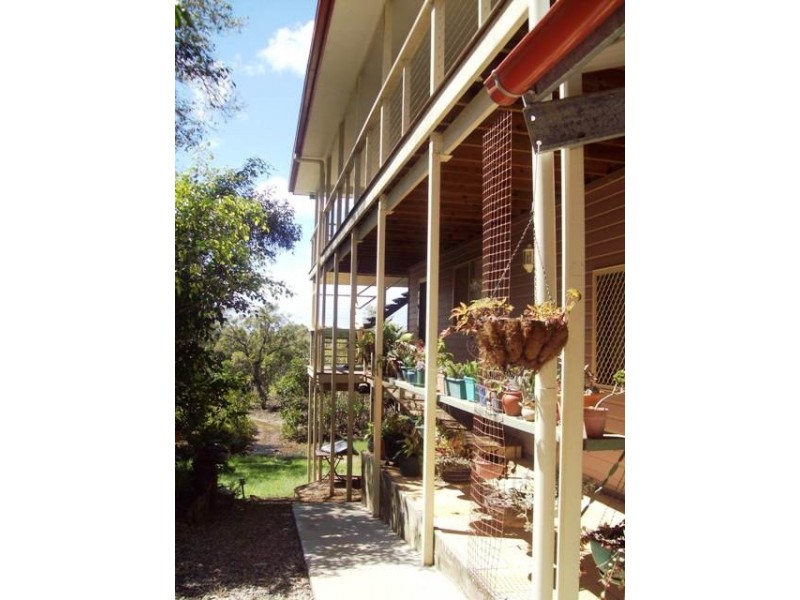 58-60 Timothy Street, Macleay Island QLD 4184