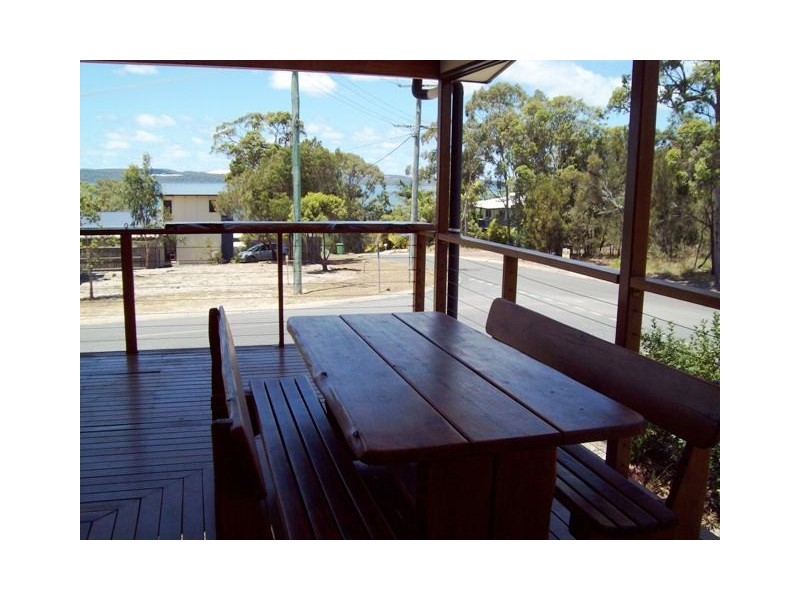 19 Oomool Street, Macleay Island QLD 4184