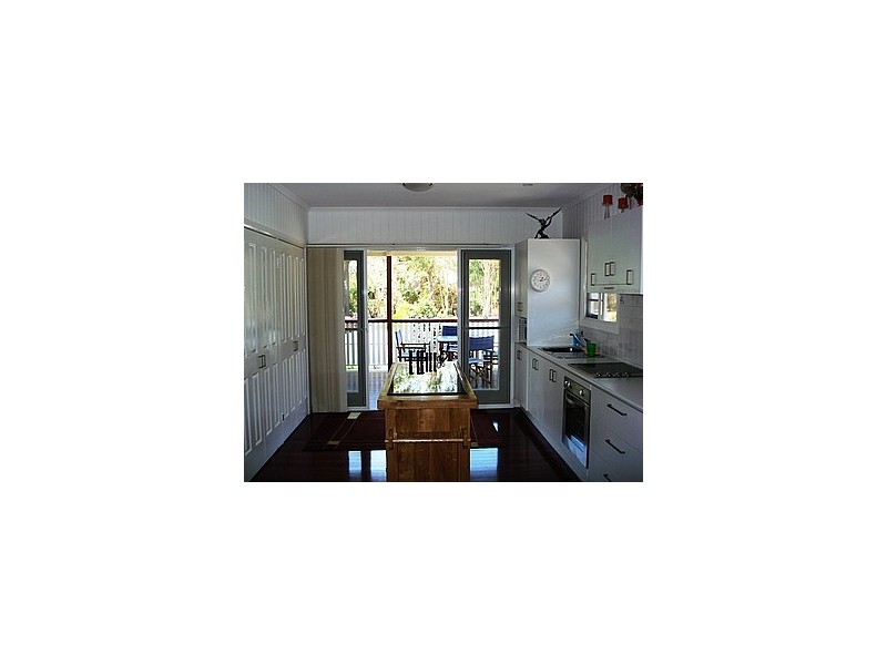 9 Kalara Street, Macleay Island QLD 4184