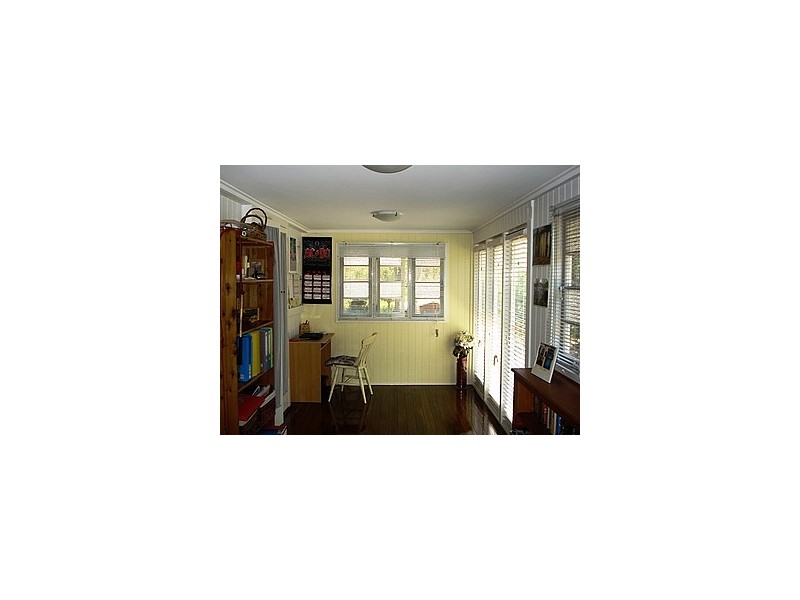 9 Kalara Street, Macleay Island QLD 4184