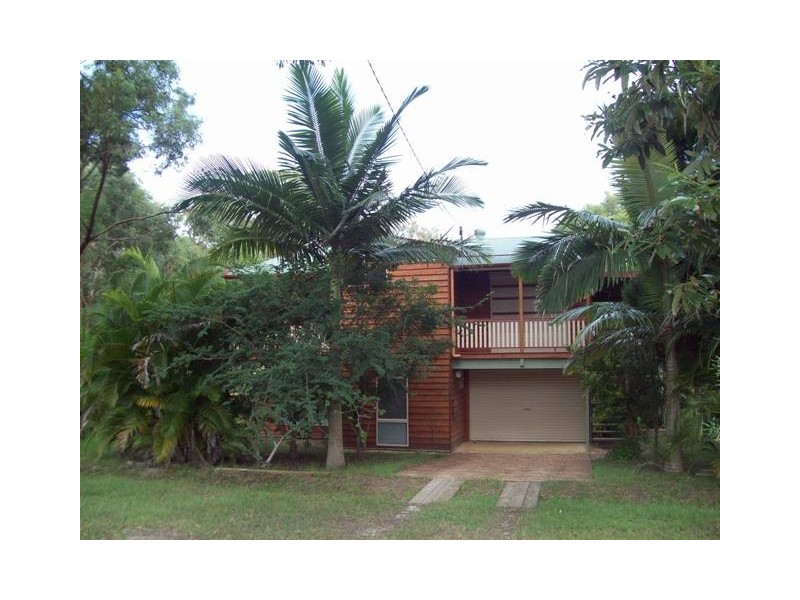 8 Kalara Street, Macleay Island QLD 4184