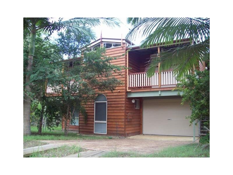 8 Kalara Street, Macleay Island QLD 4184