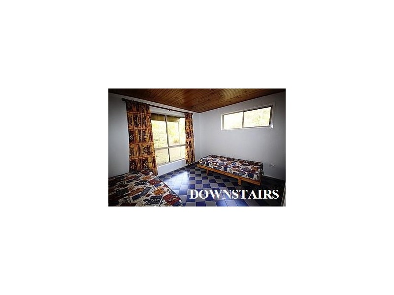 8 Kalara Street, Macleay Island QLD 4184