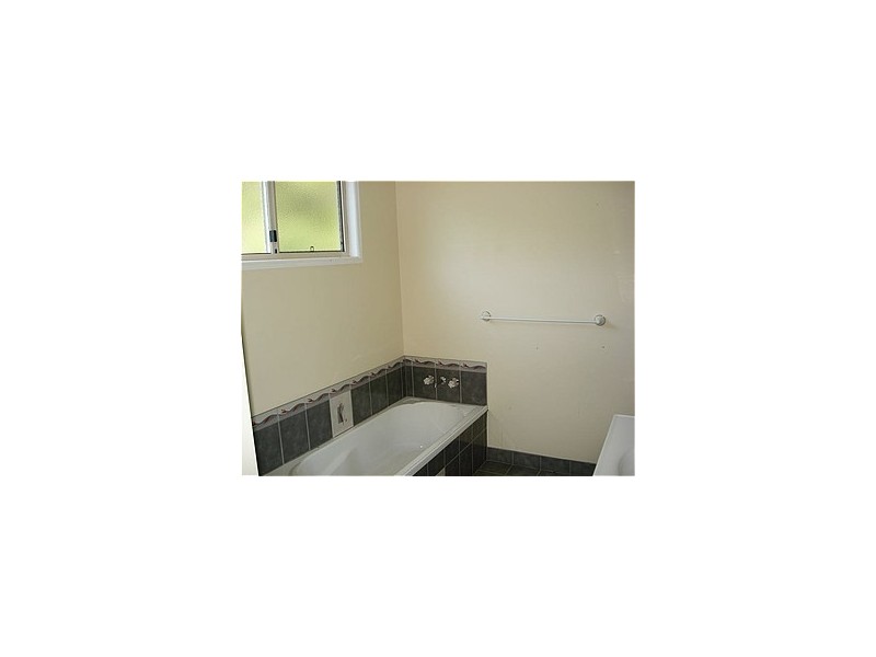 60 Perulpa Drive, Lamb Island QLD 4184
