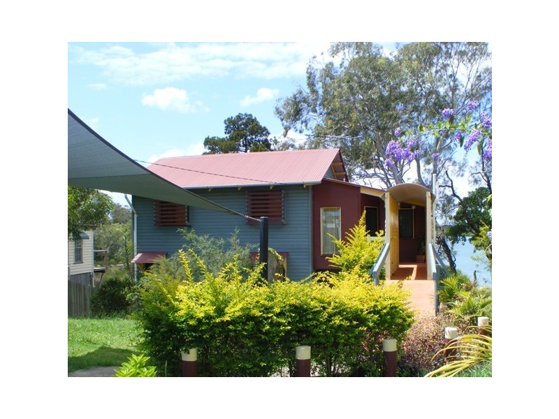 35 Jan Street, Macleay Island QLD 4184