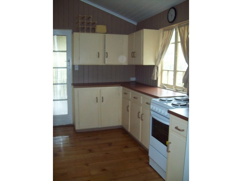 17 Pecan Street, Macleay Island QLD 4184