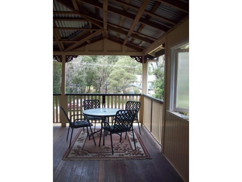 17 Pecan Street, Macleay Island QLD 4184