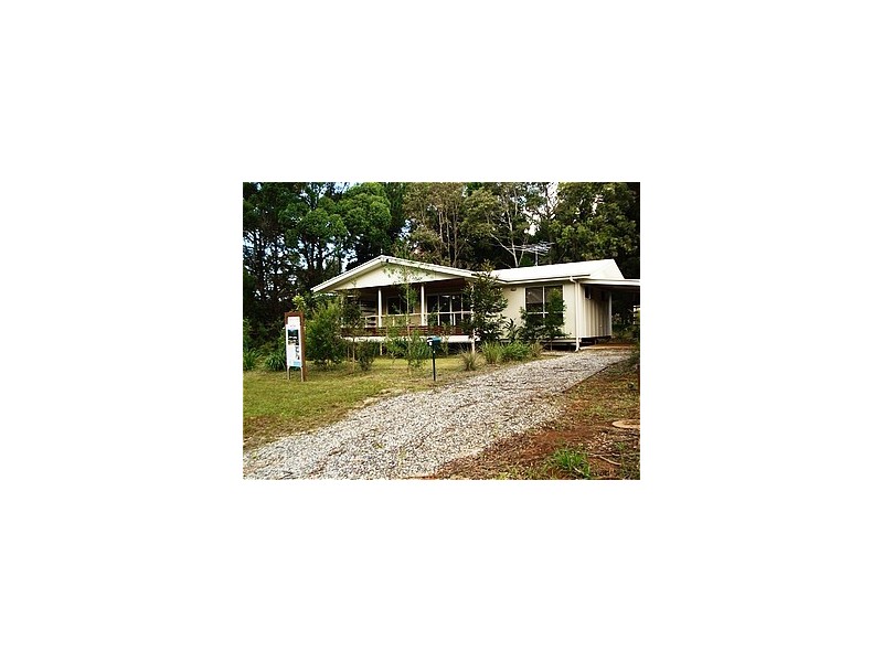 4 Hamilton Parade, Macleay Island QLD 4184