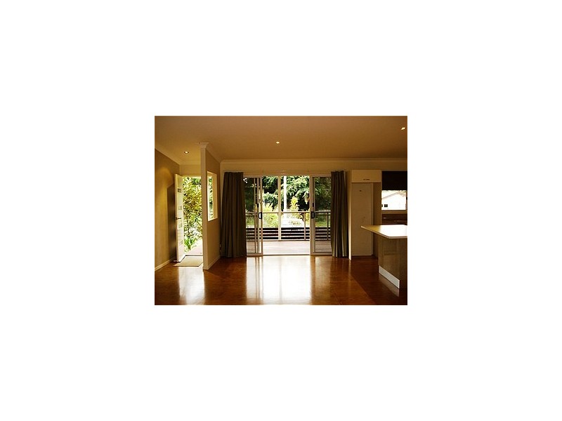 4 Hamilton Parade, Macleay Island QLD 4184