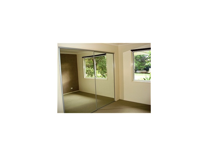 4 Hamilton Parade, Macleay Island QLD 4184