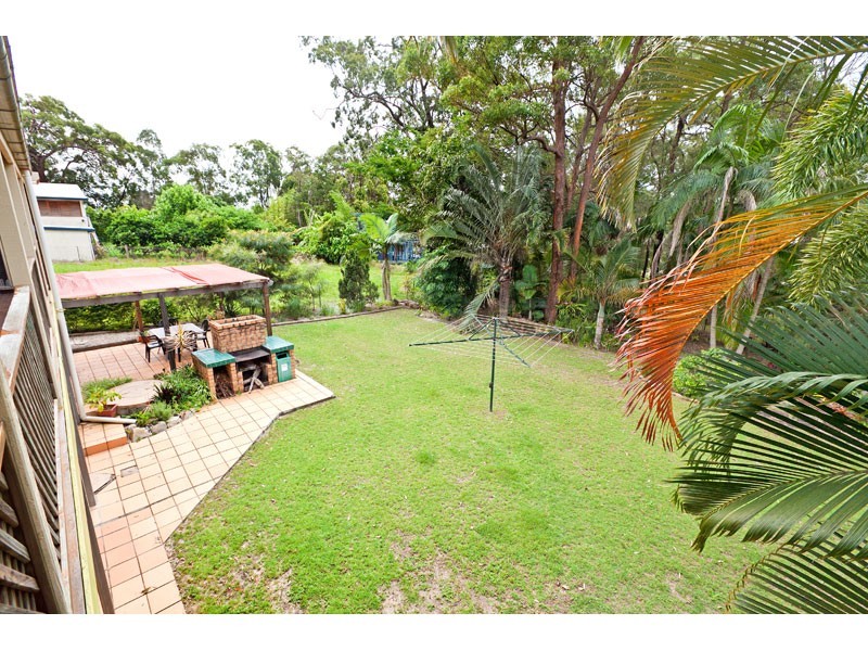 25 Wharf Street, Macleay Island QLD 4184