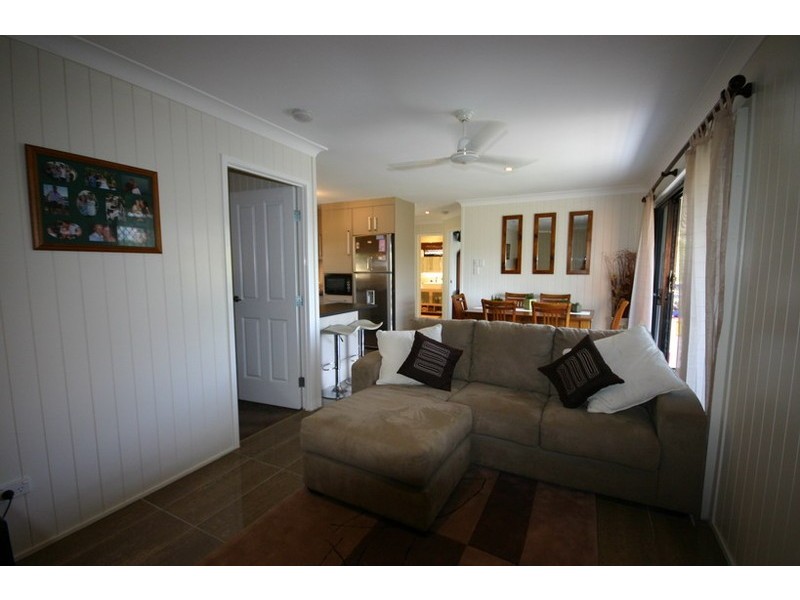 8 Timothy, Macleay Island QLD 4184