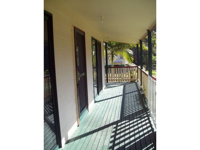 12 Noogie Street, Macleay Island QLD 4184