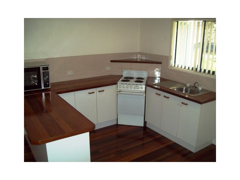 12 Noogie Street, Macleay Island QLD 4184