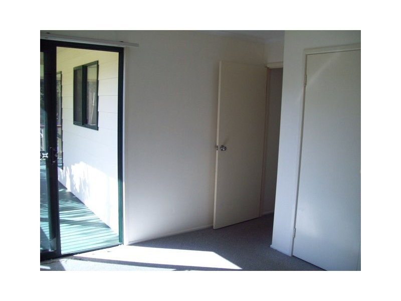 12 Noogie Street, Macleay Island QLD 4184