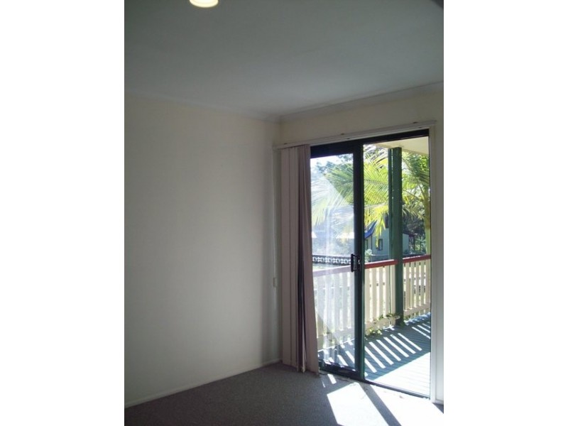 12 Noogie Street, Macleay Island QLD 4184