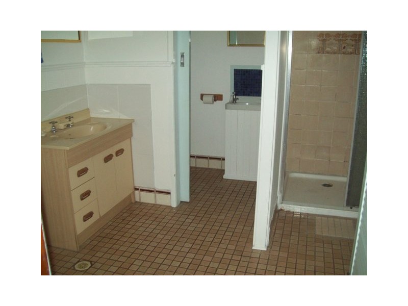 74 Charles Terrace, Macleay Island QLD 4184