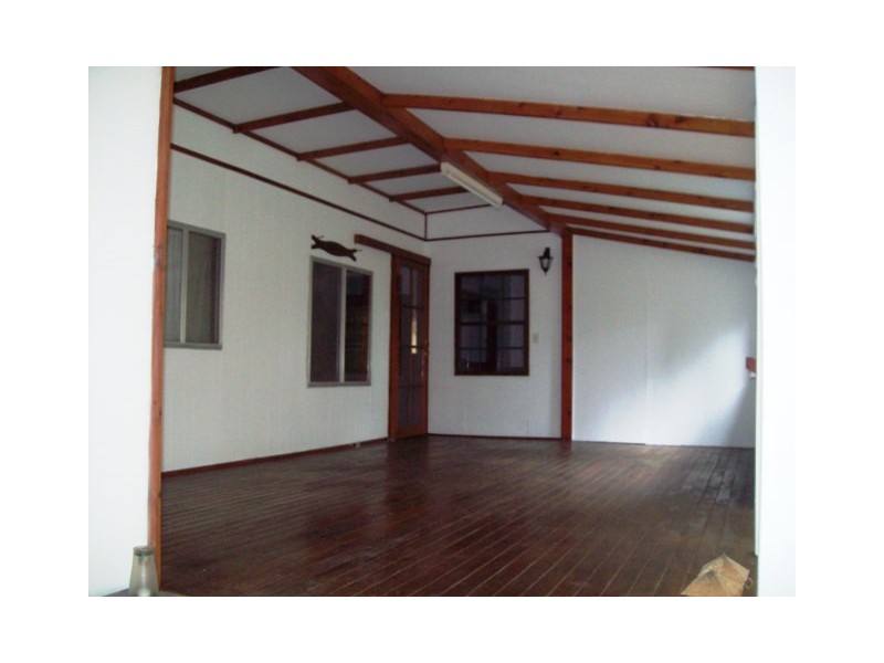 74 Charles Terrace, Macleay Island QLD 4184