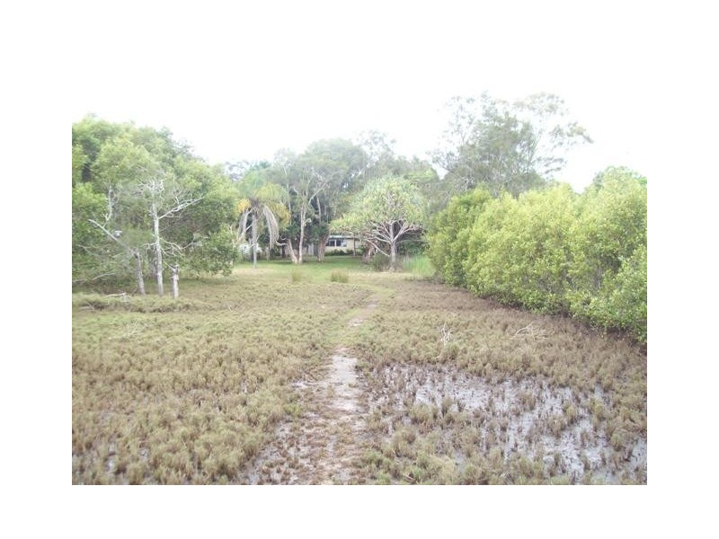 74 Charles Terrace, Macleay Island QLD 4184