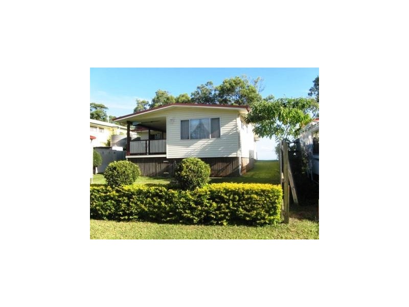 100 Western Road, Macleay Island QLD 4184