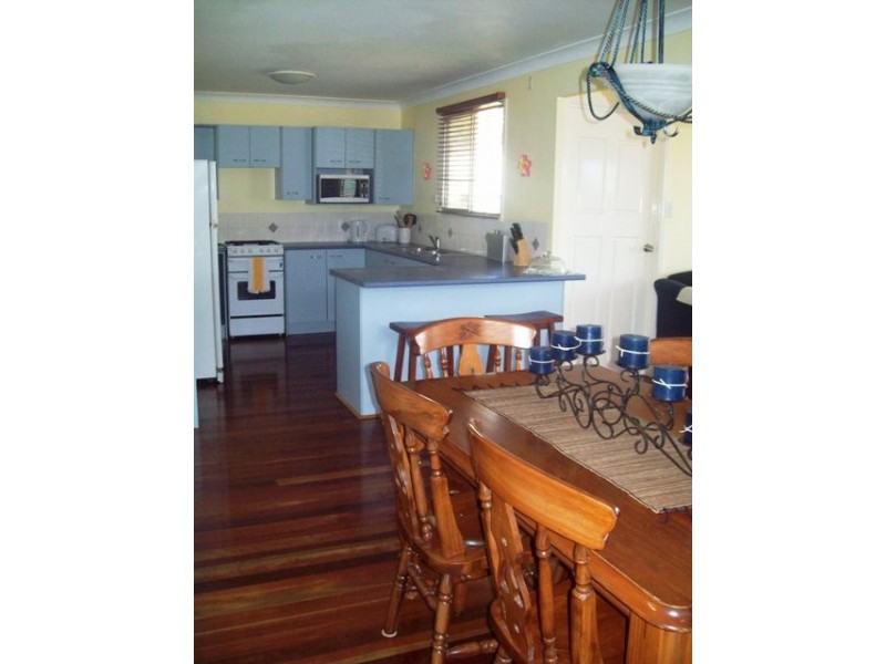 100 Western Road, Macleay Island QLD 4184
