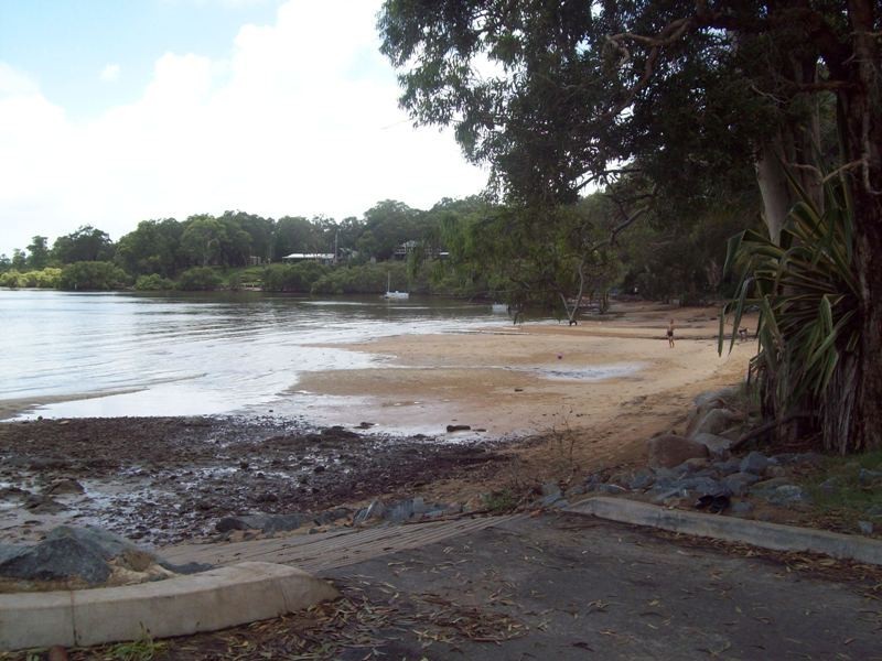 25  Tingara Street, Macleay Island QLD 4184