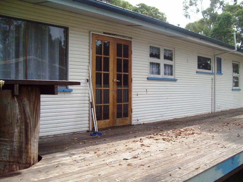25  Tingara Street, Macleay Island QLD 4184