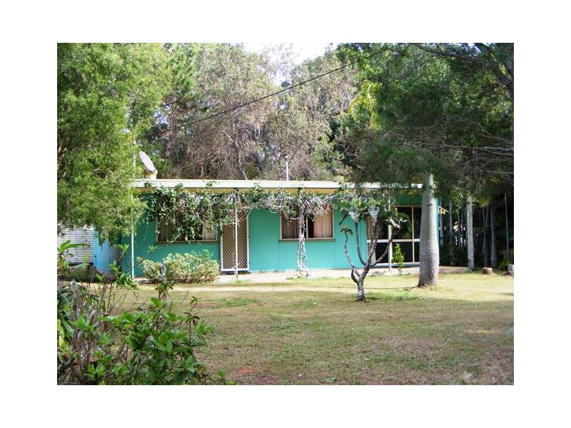 181 High Central Road, Macleay Island QLD 4184