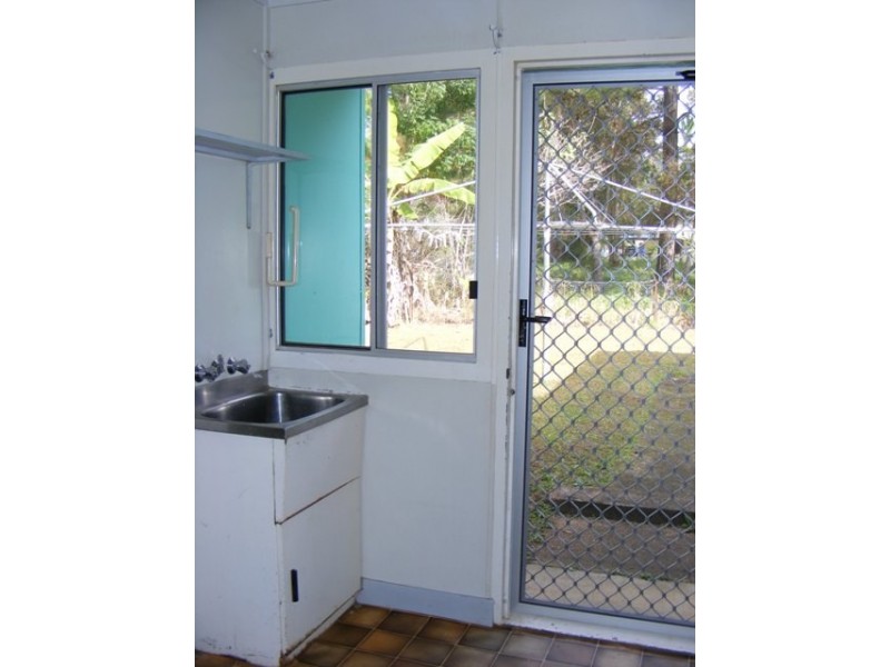 181 High Central Road, Macleay Island QLD 4184