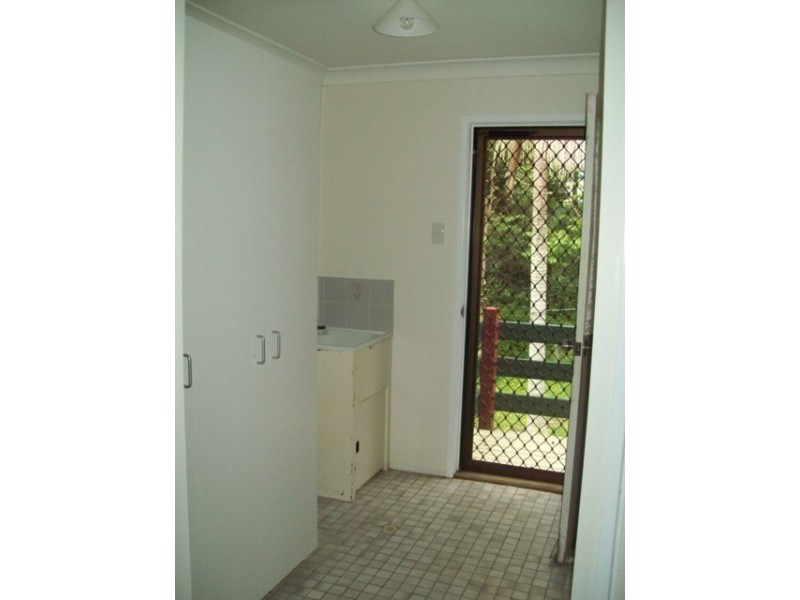 11 Paula Parade, Lamb Island QLD 4184