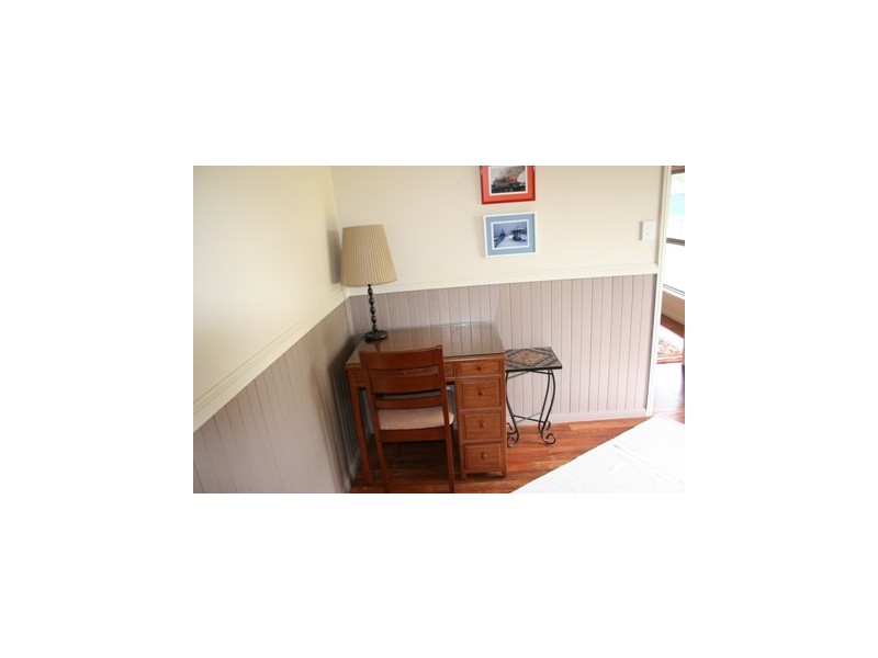 8-10 GORDON ROAD, Macleay Island QLD 4184