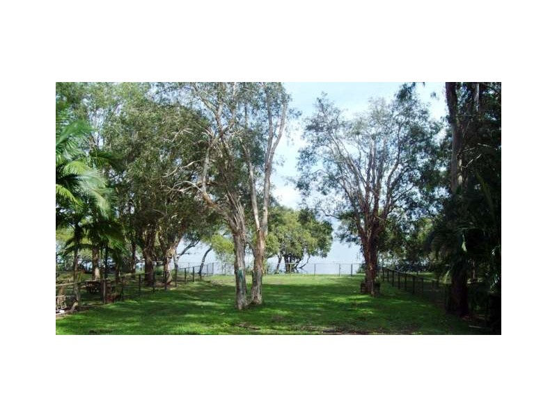 9 Attunga Street, Macleay Island QLD 4184