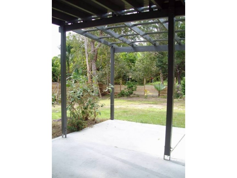 9 JANE STREET, Macleay Island QLD 4184