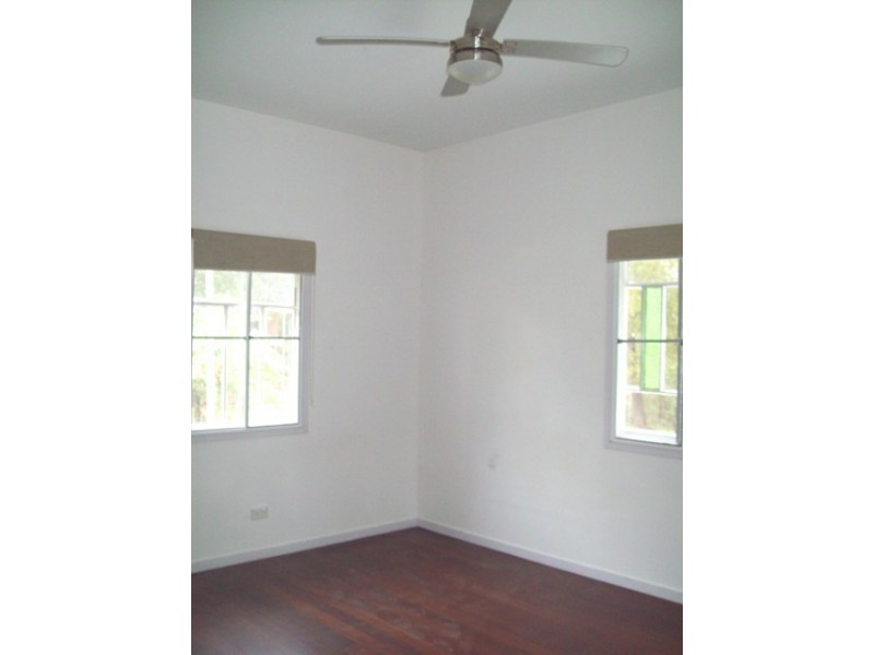 9 JANE STREET, Macleay Island QLD 4184