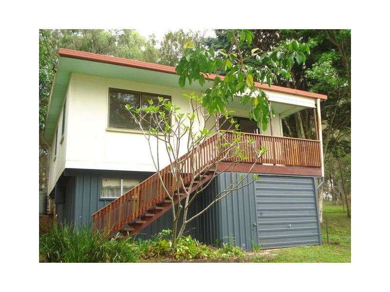 6 Niel Street, Lamb Island QLD 4184