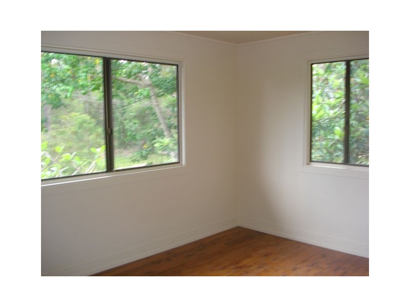 6 Niel Street, Lamb Island QLD 4184