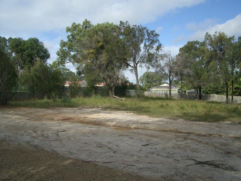 24 Wake Street, Macleay Island QLD 4184