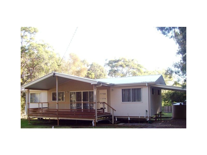 3 SAPPHIRE STREET, Russell Island QLD 4184