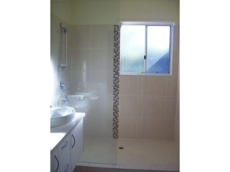 3 SAPPHIRE STREET, Russell Island QLD 4184