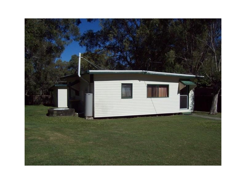 16 DALPURA STREET, Macleay Island QLD 4184