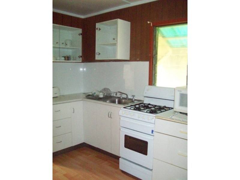 16 DALPURA STREET, Macleay Island QLD 4184