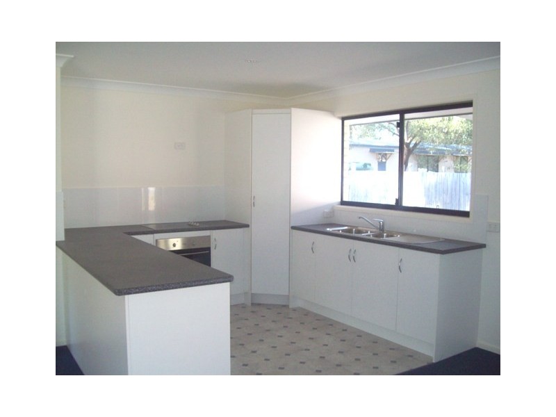 10 PECAN STREET, Macleay Island QLD 4184